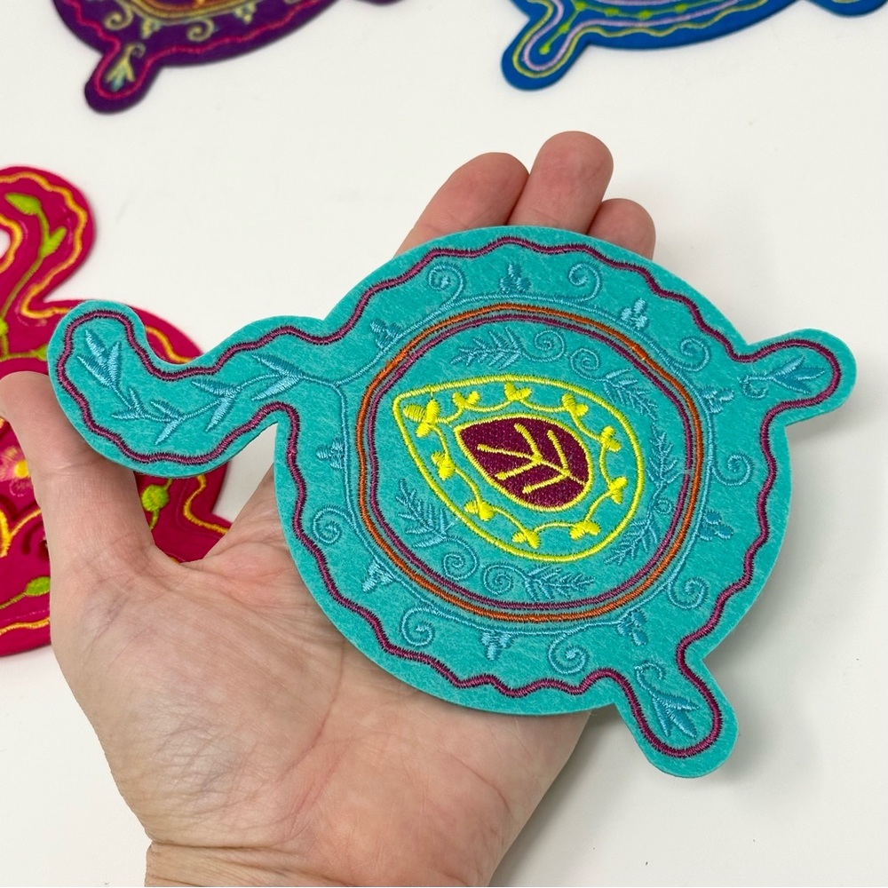 Embroidered Cat Butt Coaster Set - Picture 2 of 6